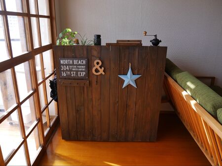 ニトリの木製ラックでカフェ風カウンター