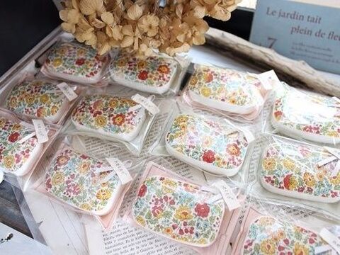 プレゼントにもお勧め 100均材料でリバティのデコパージュ石鹸の作り方 暮らしニスタ プレゼントにもお勧め 100均材料でリバティのデコパージュ石鹸の作り方 暮らしニスタ