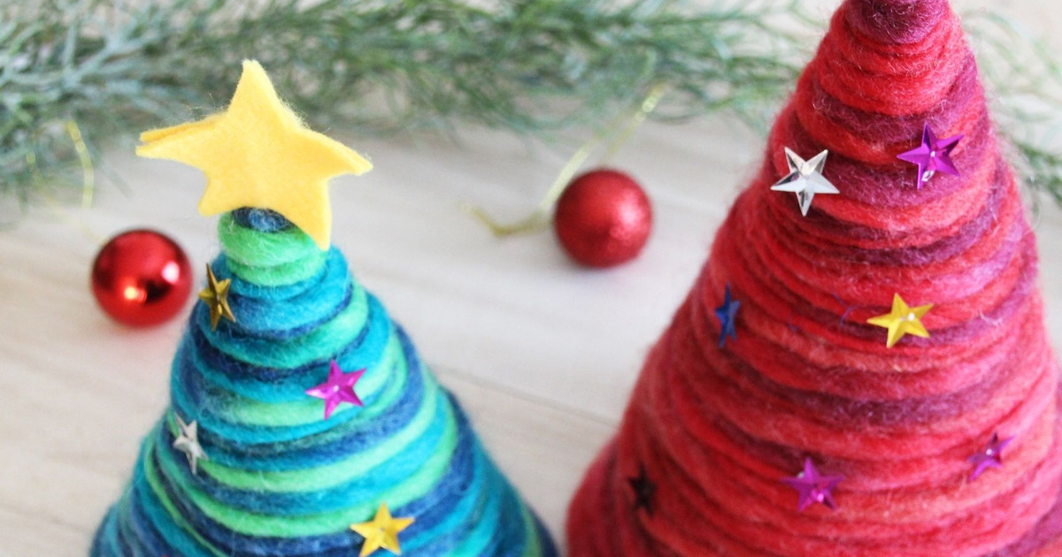 極太毛糸で簡単 手作りクリスマスツリー パーティー三角帽子 暮らしニスタ