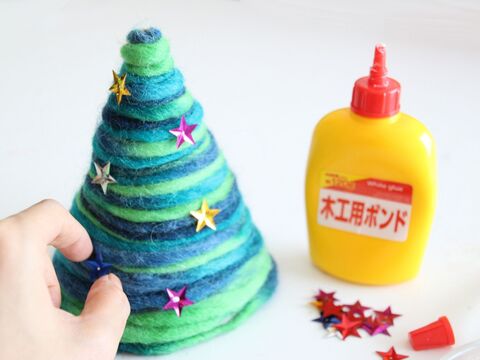 極太毛糸で簡単 手作りクリスマスツリー パーティー三角帽子 暮らしニスタ 極太毛糸で簡単 手作りクリスマスツリー パーティー三角帽子 暮らしニスタ