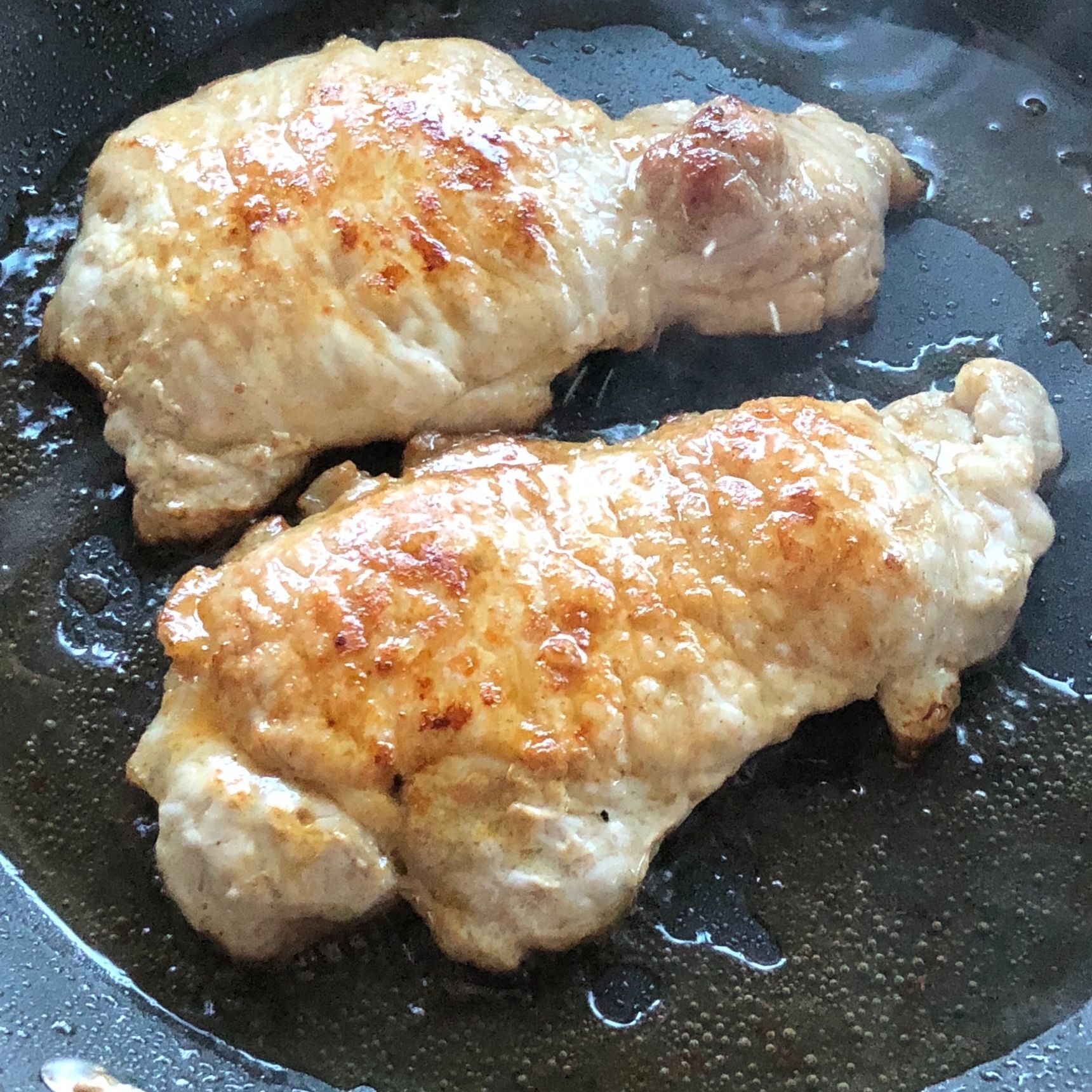 豚肉を両面しっかり焼く。