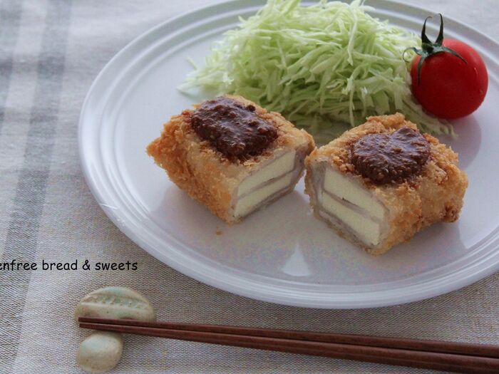 高野豆腐と豚肉のミルフィーユカツと味噌ソース