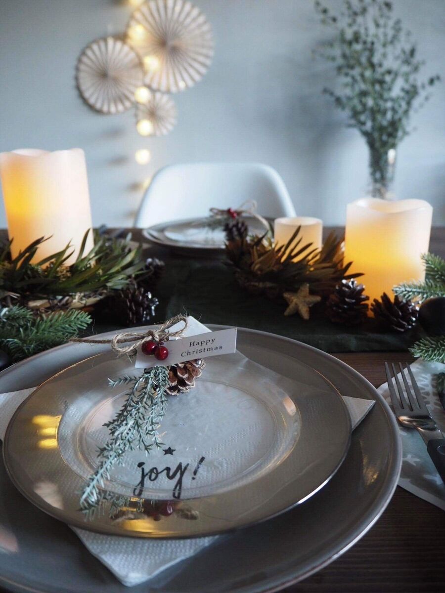 ダイソー さんで クリスマステーブルコーデ 暮らしニスタ ダイソー さんで クリスマステーブルコーデ 暮らしニスタ
