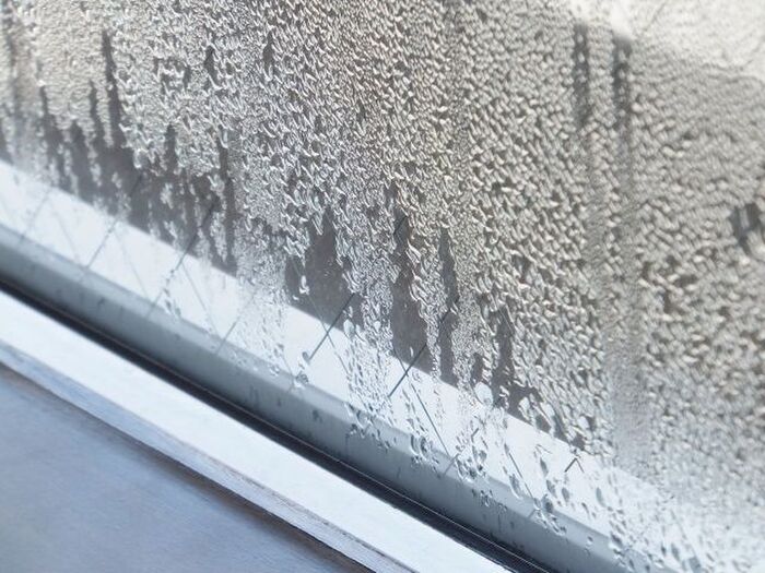 年末掃除に向けて！小掃除で窓やサッシの汚れを落とすコツ