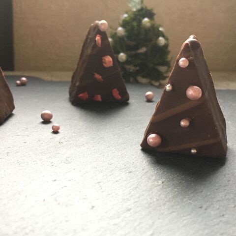 市販のお菓子で超簡単 クリスマスツリー 暮らしニスタ 市販のお菓子で超簡単 クリスマスツリー 暮らしニスタ