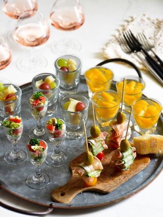 パーティーが劇的にお洒落に ダイソーのミニグラス 暮らしニスタ パーティーが劇的にお洒落に ダイソーのミニグラス 暮らしニスタ