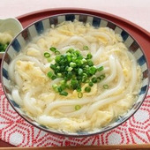 中からぽかぽか！体があたたまるレシピ「とろとろしょうが玉子うどん」