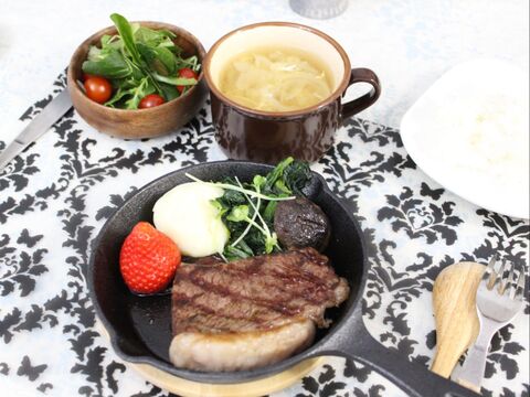 ニトリのスキレット ニトスキ で外食風ディナー 暮らしニスタ ニトリのスキレット ニトスキ で外食風ディナー 暮らしニスタ