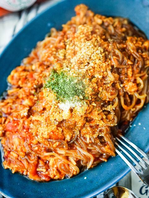 レトルトにちょこっとプラス 簡単美味しい 糸こんにゃくのミートソース煮込み 暮らしニスタ