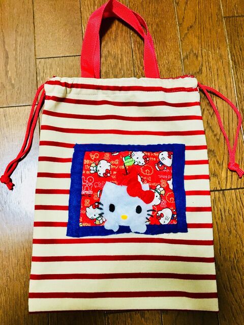 セリアの可愛い巾着に 手作りアップリケでオリジナル上靴入れ 暮らしニスタ