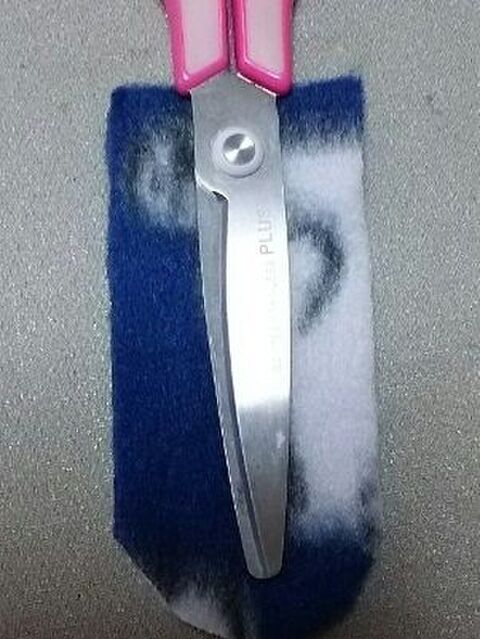 フリースのハギレを使ってはさみケース 暮らしニスタ フリースのハギレを使ってはさみケース 暮らしニスタ