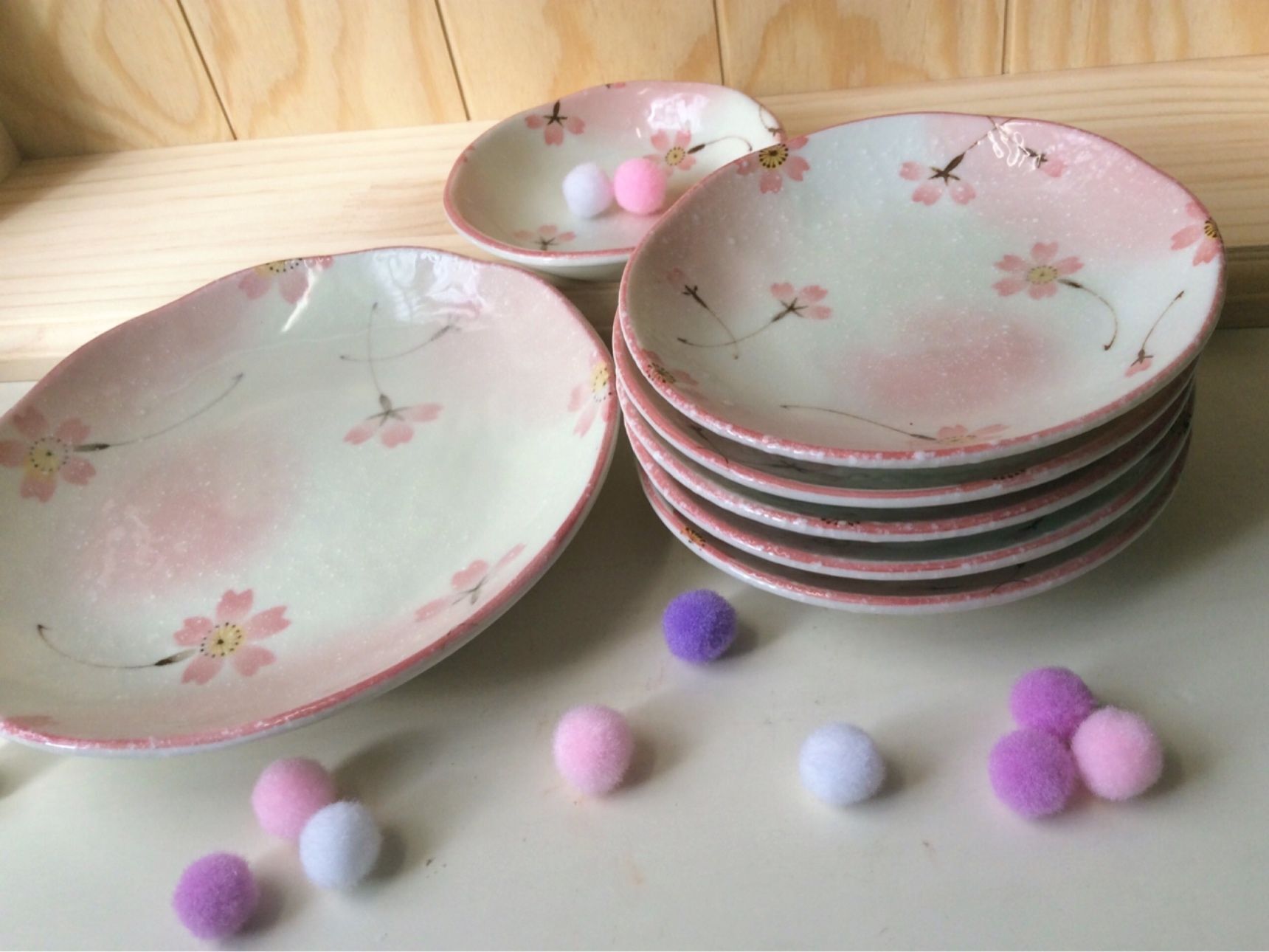 ダイソー美濃焼 春に向けて使いたい ピンクの桜皿 暮らしニスタ