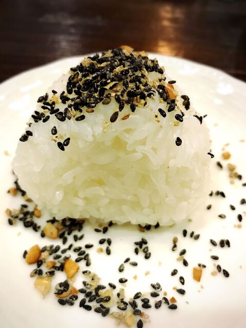 アツアツご飯やおにぎりに 豆まき用豆をアレンジ 煎り大豆入りごま塩ふりかけ 暮らしニスタ アツアツご飯やおにぎりに 豆まき用豆をアレンジ 煎り大豆入りごま塩ふりかけ 暮らしニスタ