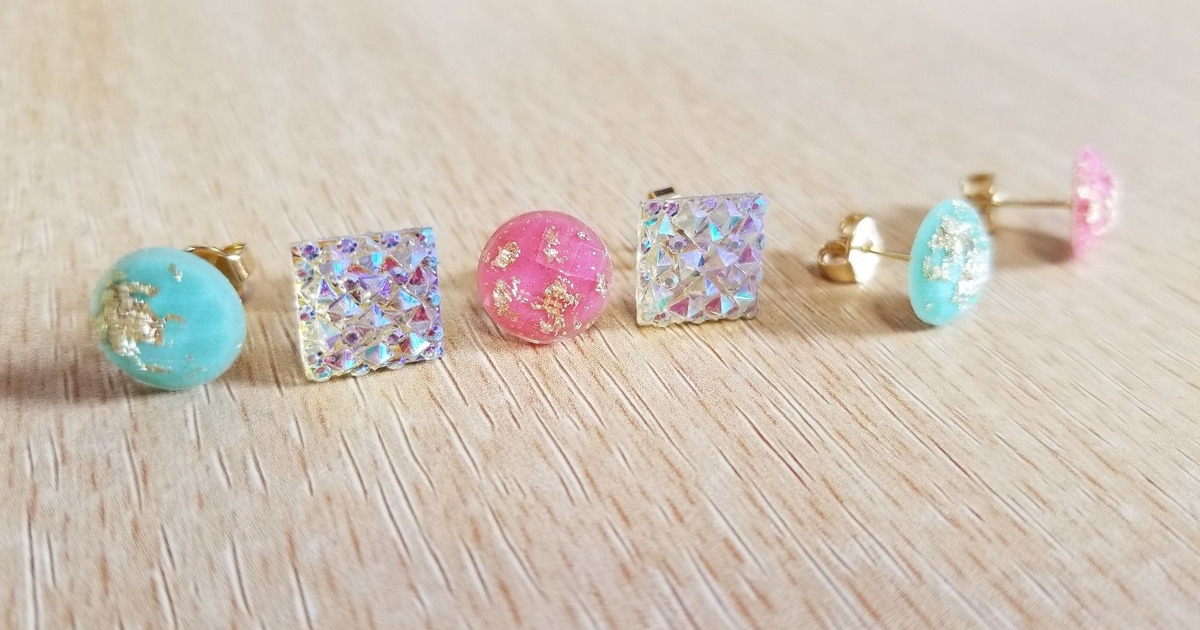 貼るだけ簡単！100均材料で誰でも作れるピアス♥｜ハンドメイドの 