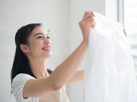 お気に入りの一着を守る。洗い方や洗剤の量とは。濯機の正しい使