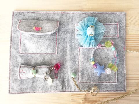 ダイソーフェルトで アクセサリーポーチのキッズ版 暮らしニスタ