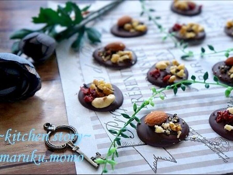 溶かすだけでフォトジェな バレンタインチョコ 100均のアレでラッピング 暮らしニスタ