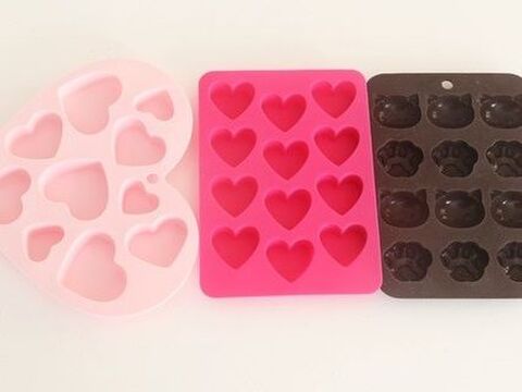 100均シリコン型 板チョコで簡単可愛い友チョコ4種の作り方 暮らしニスタ 100均シリコン型 板チョコで簡単可愛い友チョコ4種の作り方 暮らしニスタ