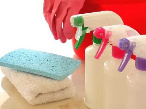道具はこれだけ 洗剤を使わない電子レンジのお掃除のコツ 暮らしニスタ