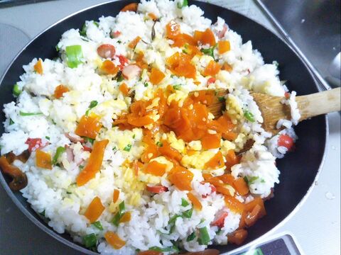 余った福神漬を消費したい時に作る 我が家の 炒めご飯 レシピ3品 暮らしニスタ 余った福神漬を消費したい時に作る 我が家の 炒めご飯 レシピ3品 暮らしニスタ