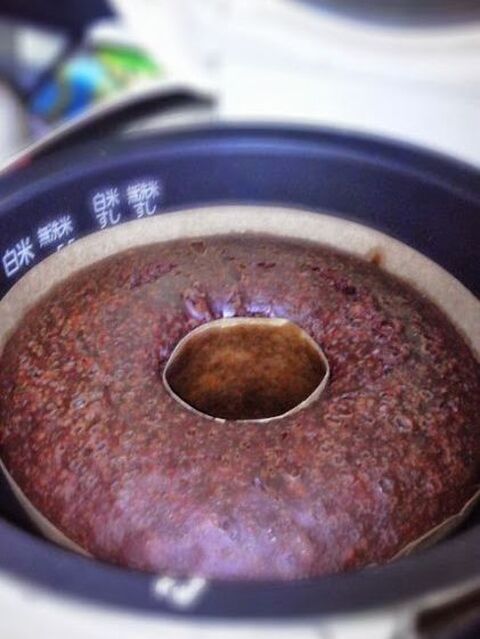 いつもの炊飯器ケーキを 形良く取り出しやすくする方法 暮らしニスタ いつもの炊飯器ケーキを 形良く取り出しやすくする方法 暮らしニスタ