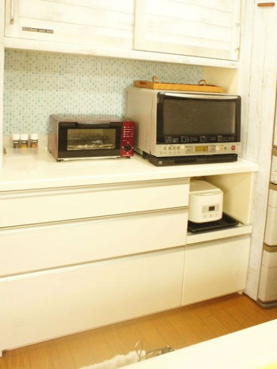 不要な機能をなくして食器棚を使いやすく スッキリ爽やかに見せる 暮らしニスタ 不要な機能をなくして食器棚を使いやすく スッキリ爽やかに見せる 暮らしニスタ