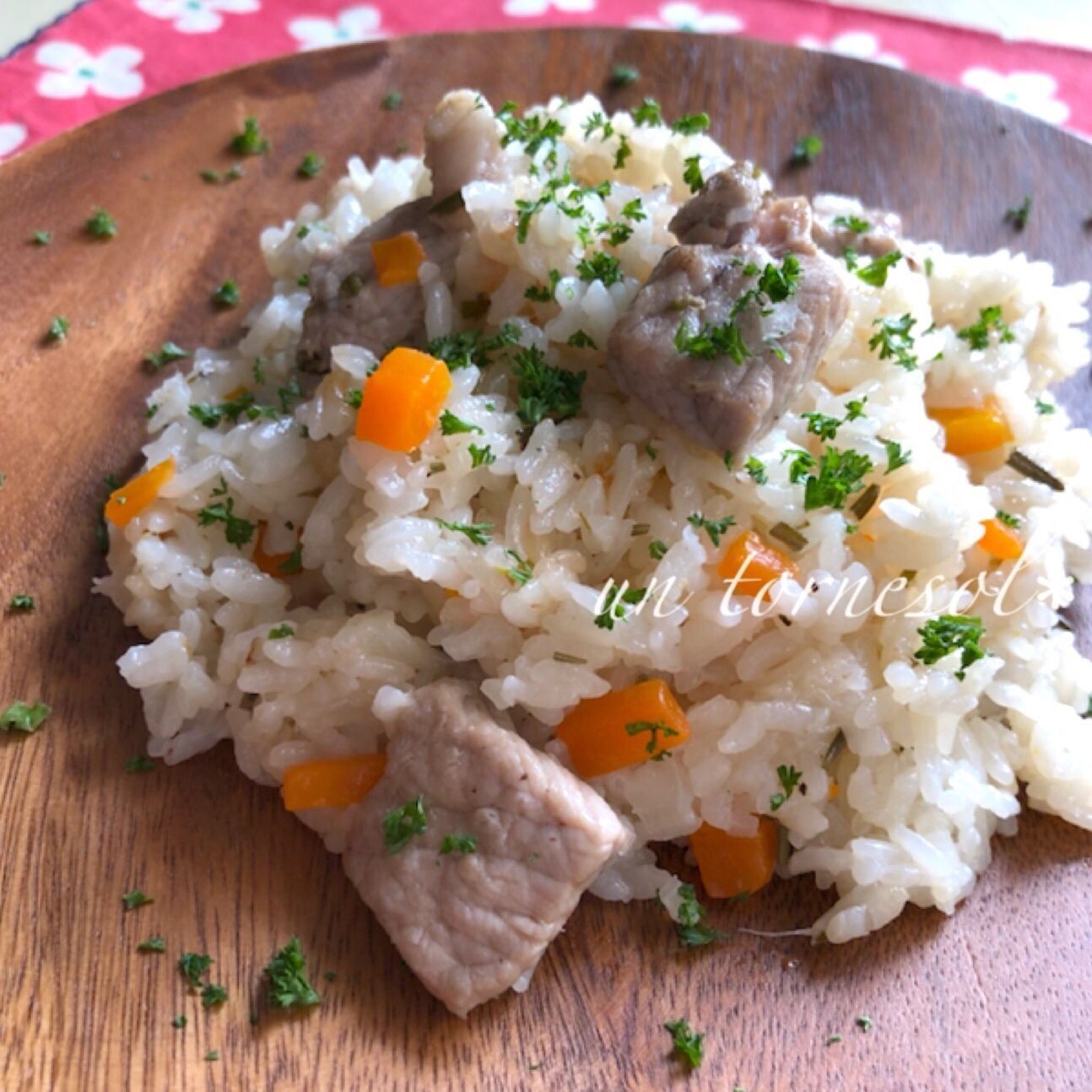 お肉の臭み消しに♪ひと手間プラスでスイッチオン‼豚焼きローズマリーのピラフ