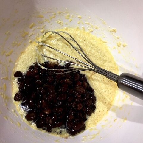 ホットケーキミックスで ふんわり しっとり あずきマフィン 暮らしニスタ