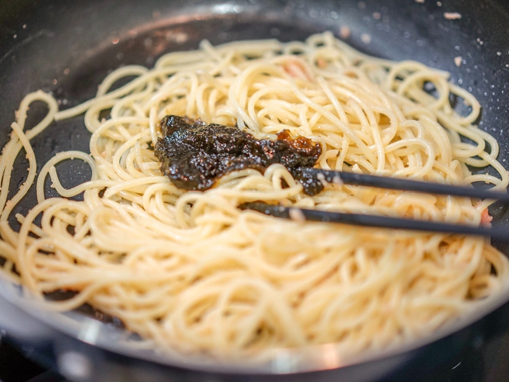 海苔の佃煮を更に加えて和える