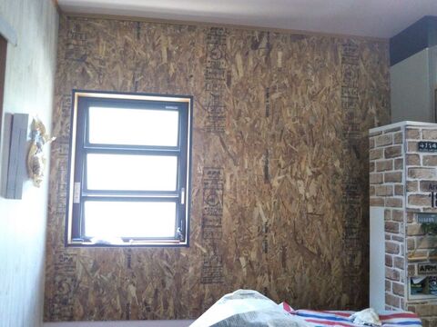 キッチン壁を再リメイク 低コストosb合板で男前な板壁に 暮らしニスタ