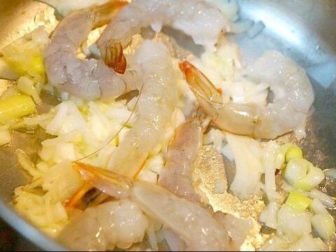 お家で簡単に作れる 辛くて酸っぱいトムヤムクンラーメン 暮らしニスタ お家で簡単に作れる 辛くて酸っぱいトムヤムクンラーメン 暮らしニスタ
