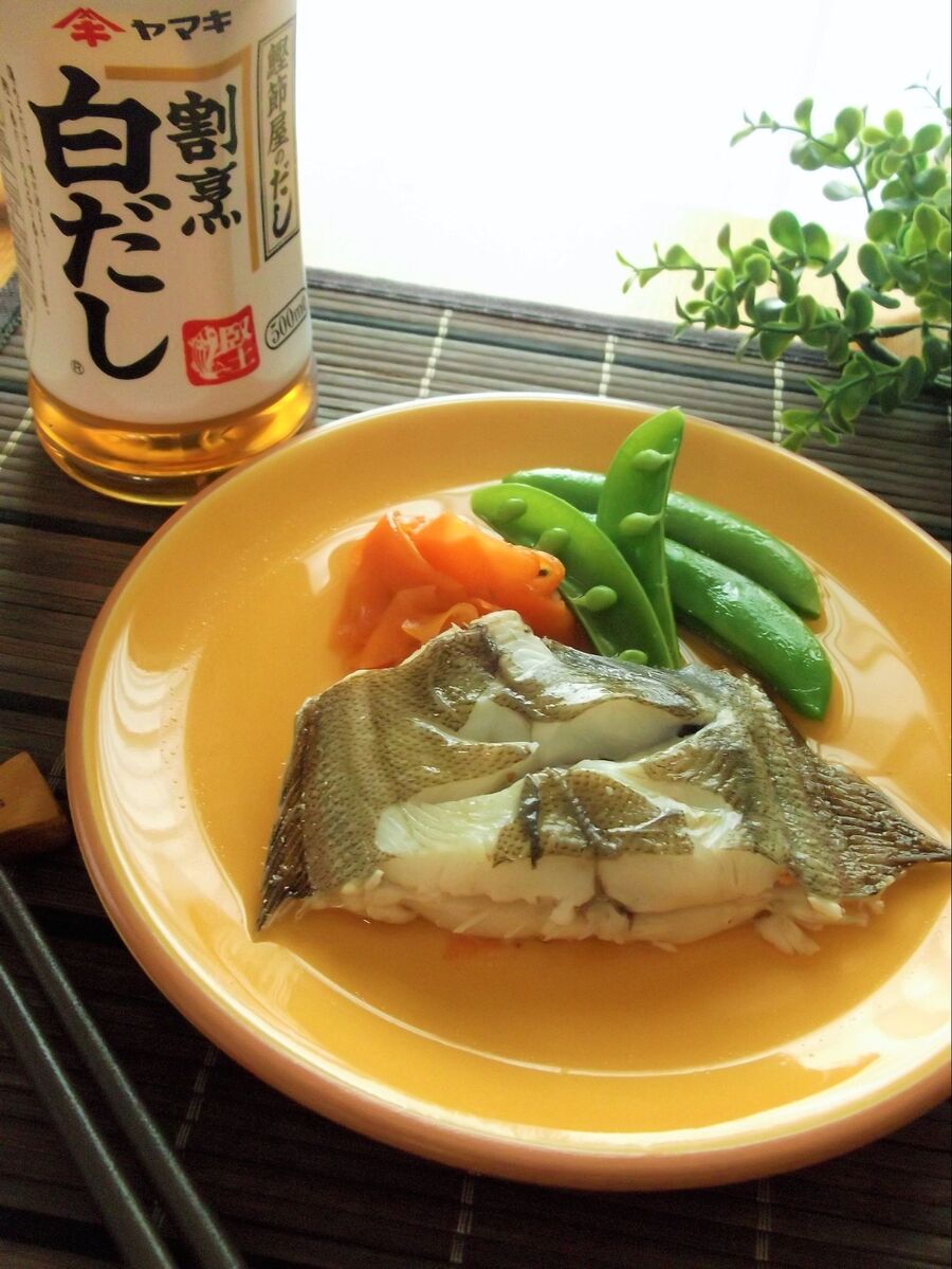 フライパンで簡単 10分煮るだけ カレイ 人参 スナップエンドウの白だしさっと煮 暮らしニスタ フライパンで簡単 10分煮るだけ カレイ 人参 スナップエンドウの白だしさっと煮 暮らしニスタ