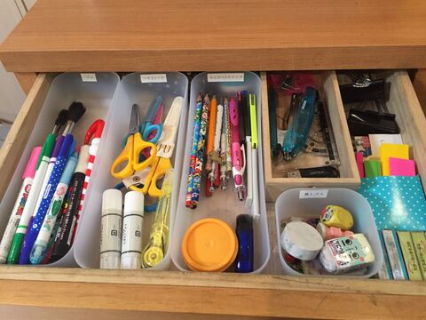 無印良品に激似 セリアの収納ケース 細々したものは分別収納が便利 暮らしニスタ