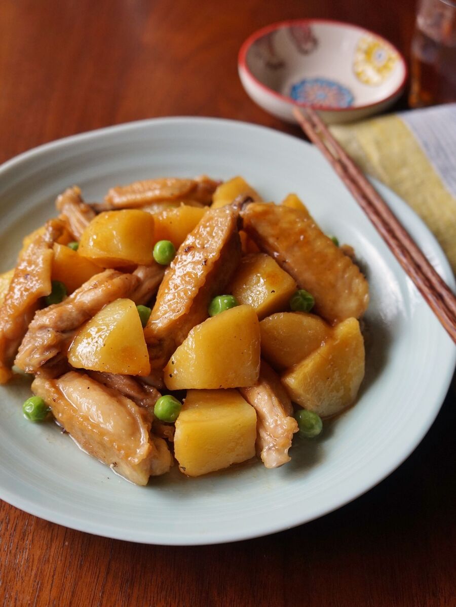 ご飯がすすむほっこりおかず 手羽中とじゃがいもの甘辛照り煮 暮らしニスタ