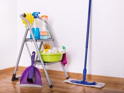 お部屋の印象が明るくなる 壁紙を掃除する方法 暮らしニスタ