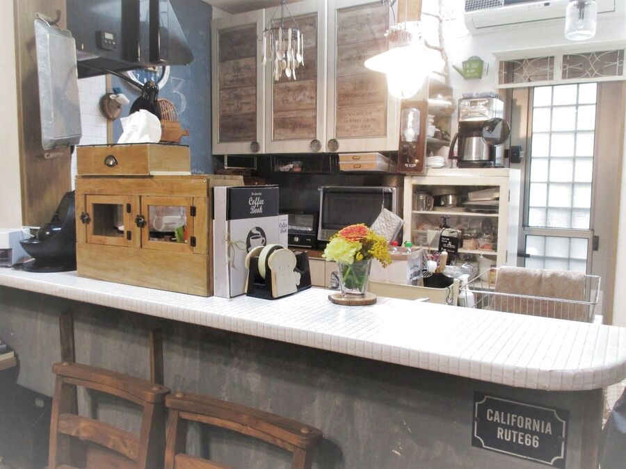 水に強い はがせる壁紙シールでカウンターをイメチェン 暮らしニスタ 水に強い はがせる壁紙シールでカウンターをイメチェン 暮らしニスタ