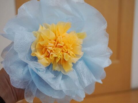 フォトジェニックなラッピングペーパーで作るお花 暮らしニスタ フォトジェニックなラッピングペーパーで作るお花 暮らしニスタ