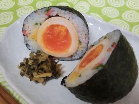 味噌漬けたまごのバクダンおにぎり 暮らしニスタ 味噌漬けたまごのバクダンおにぎり 暮らしニスタ