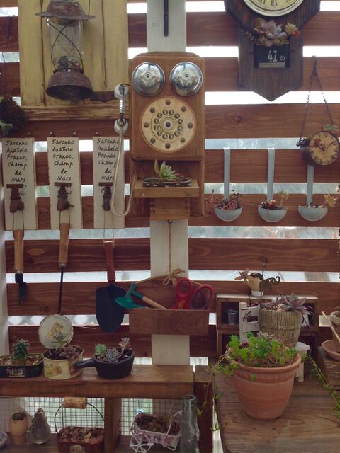 100均diy アンティーク電話風小物入れ 暮らしニスタ 100均diy アンティーク電話風小物入れ 暮らしニスタ