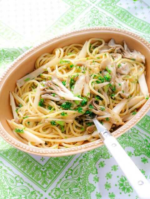 日焼けが気になる季節にお勧め 舞茸と生パセリで アンチョビーバターパスタ 暮らしニスタ 日焼けが気になる季節にお勧め 舞茸と生パセリで アンチョビーバターパスタ 暮らしニスタ