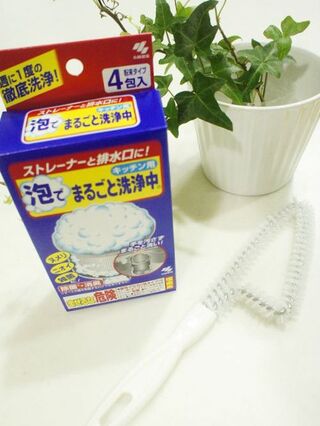 排水口もごみ受けも手を汚さず週1の習慣 泡でまるごと洗浄中 キッチン用 暮らしニスタ