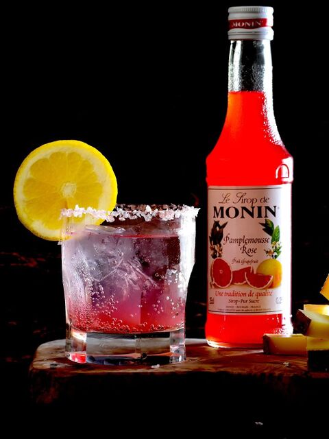ノンアルコール フルーツソーダ まるでお洒落カクテル 簡単 ドリンク Monin 3分以内 暮らしニスタ ノンアルコール フルーツソーダ まるでお洒落カクテル 簡単 ドリンク Monin 3分以内 暮らしニスタ