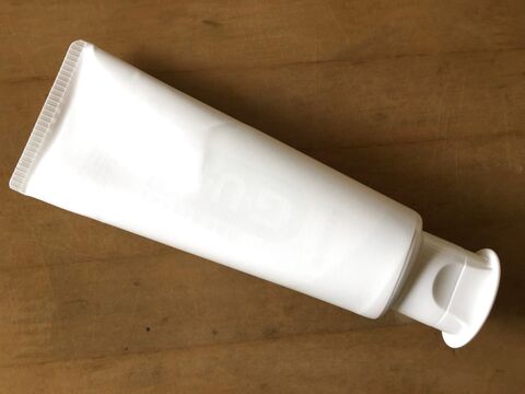 制作時間10分 アイテム2つ モノトーン歯磨き粉カバーの作り方 暮らしニスタ 制作時間10分 アイテム2つ モノトーン歯磨き粉カバーの作り方 暮らしニスタ