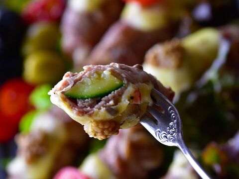 材料3つ 巻いてトースターだけ ズッキーニとチーズのとろ り豚肉巻き 超簡単 お弁当 3分 暮らしニスタ 材料3つ 巻いてトースターだけ ズッキーニとチーズのとろ り豚肉巻き 超簡単 お弁当 3分 暮らしニスタ