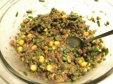 簡単魚料理 手も汚れないよ 冷凍のたたき身を使って いわしとニラとコーンの焼きつみれ 暮らしニスタ 簡単魚料理 手も汚れないよ 冷凍のたたき身を使って いわしとニラとコーンの焼きつみれ 暮らしニスタ