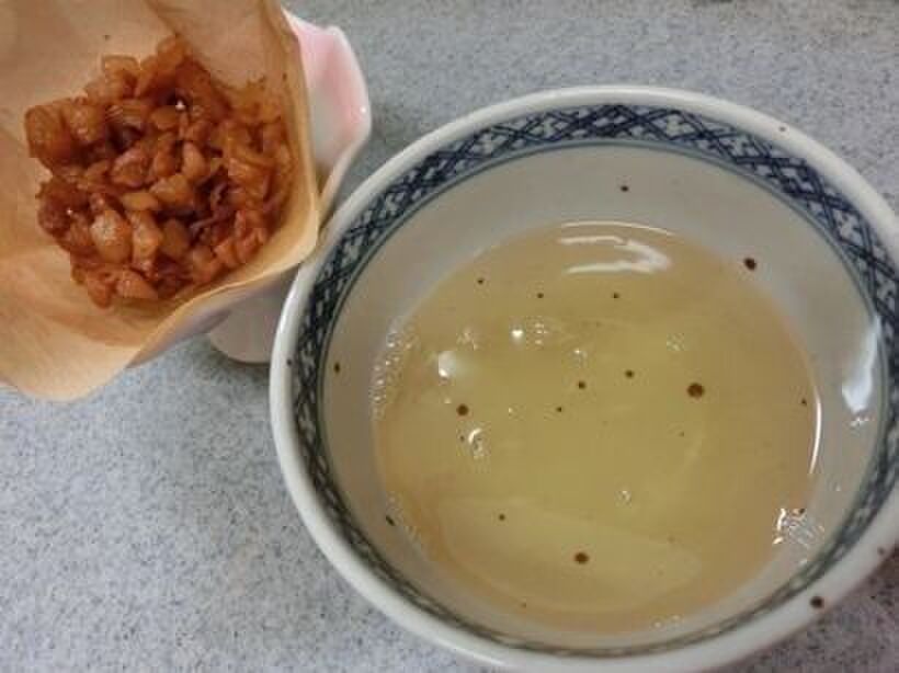 捨てずに美味しく変身♪ 20分煮て濾すだけ☆ 豚の脂身で自家製ラード|料理のレシピや作り方|暮らしニスタ