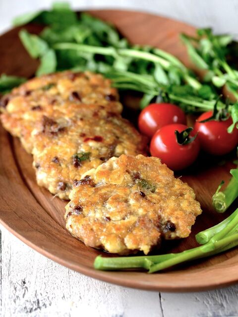 骨まで愛して 夫子供に全力で食べさせたい 鰯と豆腐のハンバーグ ヘルシー 注目食材 10分 暮らしニスタ 骨まで愛して 夫子供に全力で食べさせたい 鰯と豆腐のハンバーグ ヘルシー 注目食材 10分 暮らしニスタ