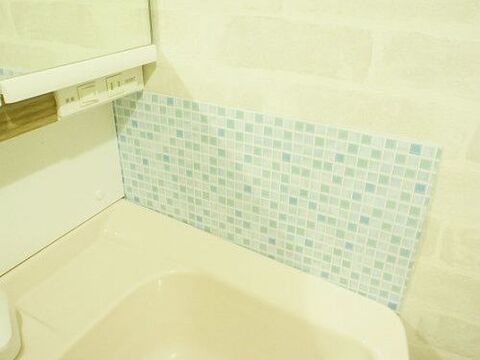 100均だけで洗面所の水はね防止 シート 暮らしニスタ 100均だけで洗面所の水はね防止 シート 暮らしニスタ