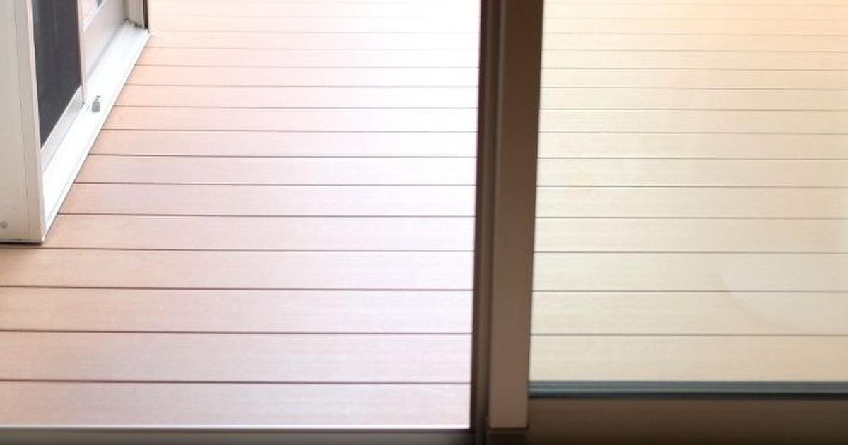 網戸掃除が劇的ラクになる セスキ水スプレーでカンタン掃除術 暮らしニスタ