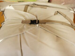 布団の衣替えは立てて収納 ニトリ コンパクト収納タイプふとん収納バッグ 暮らしニスタ